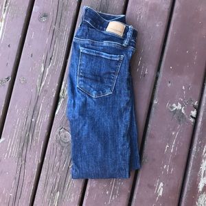 Skinny leg american eagle jeans